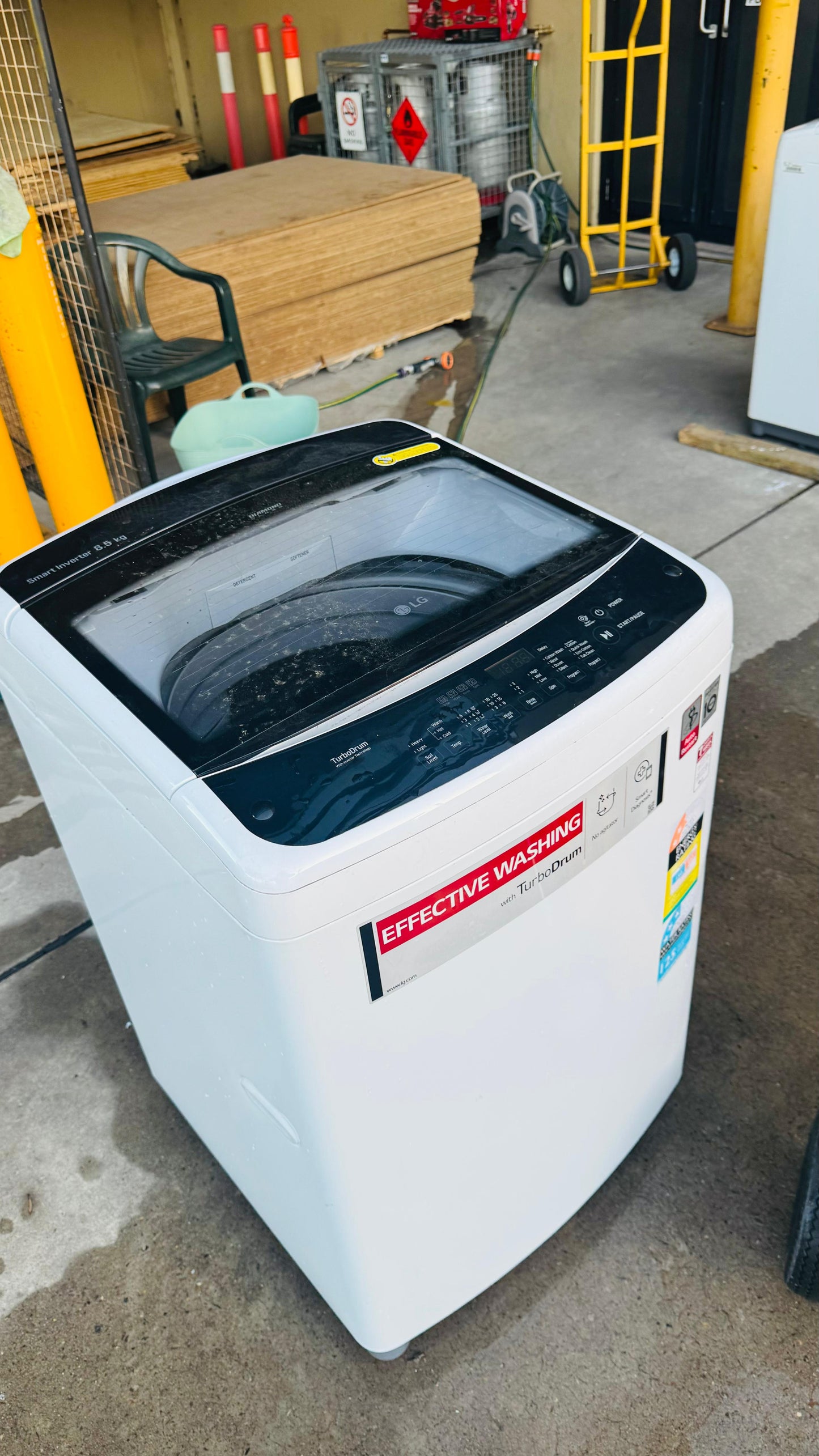 LG 8.5KGS TOP LOADER WASHING MACHINE