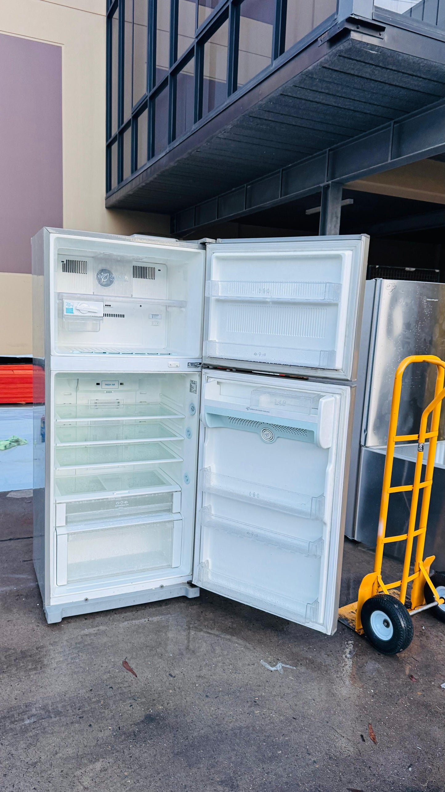 LG 466 LITRES FRIDGE FREEZER