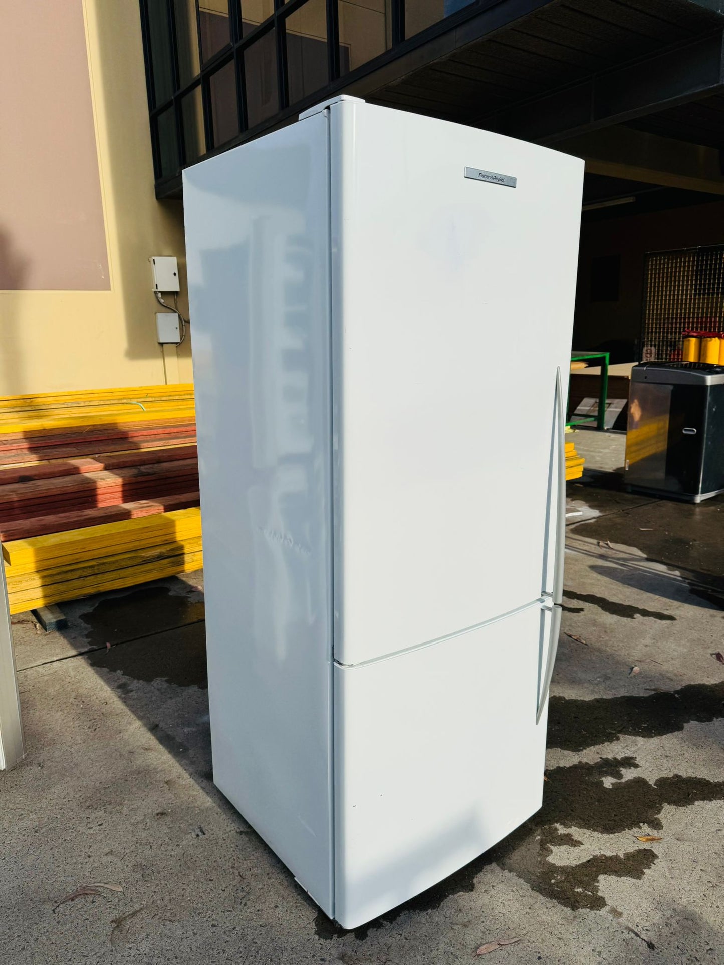 FISHER AND PAYKEL 442 LITRES FRIDGE FREEZER