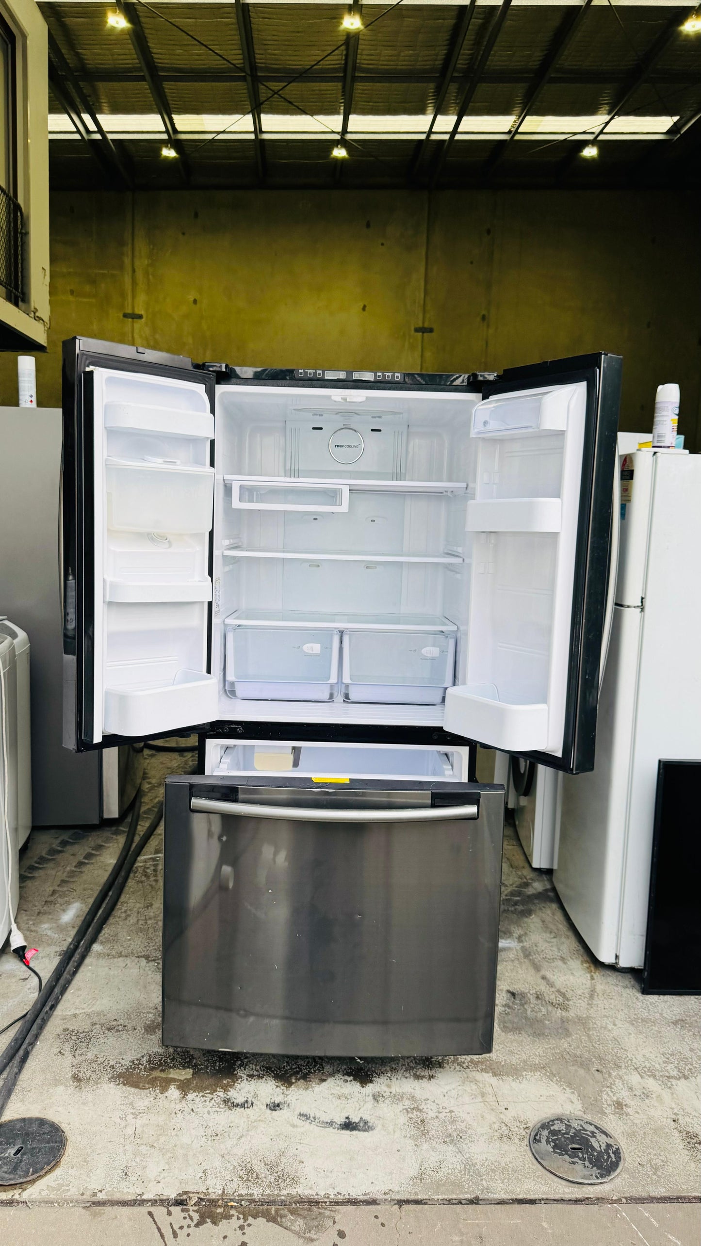 SAMSUNG FRENCH DOOR 583 LITRES FRIDGE FREEZER