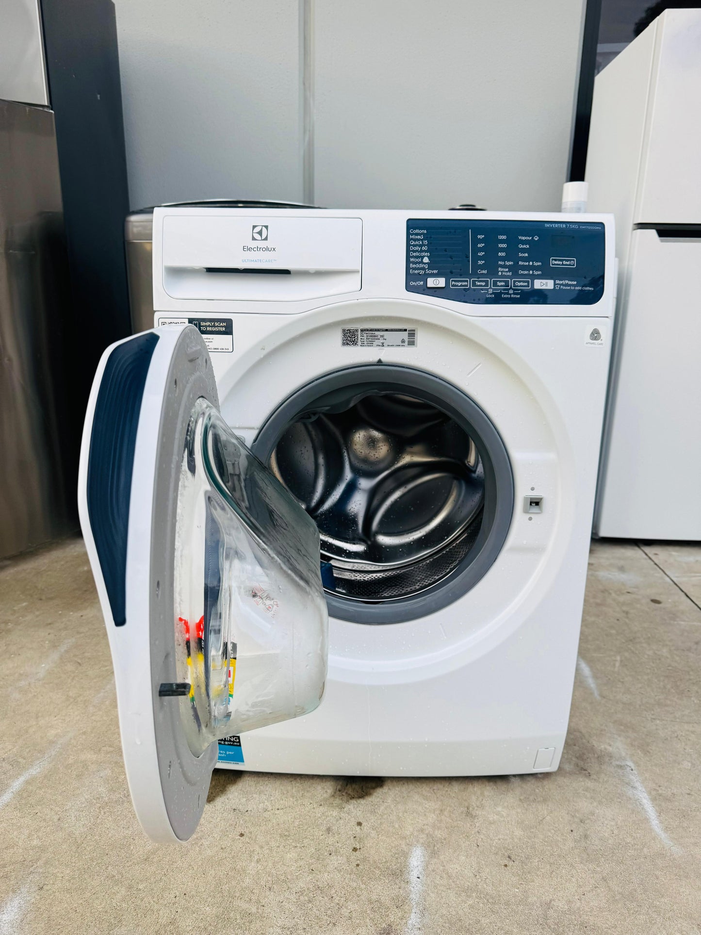 ELECTROLUX 7.5 KGS FRONT LOADER WASHING MACHINE