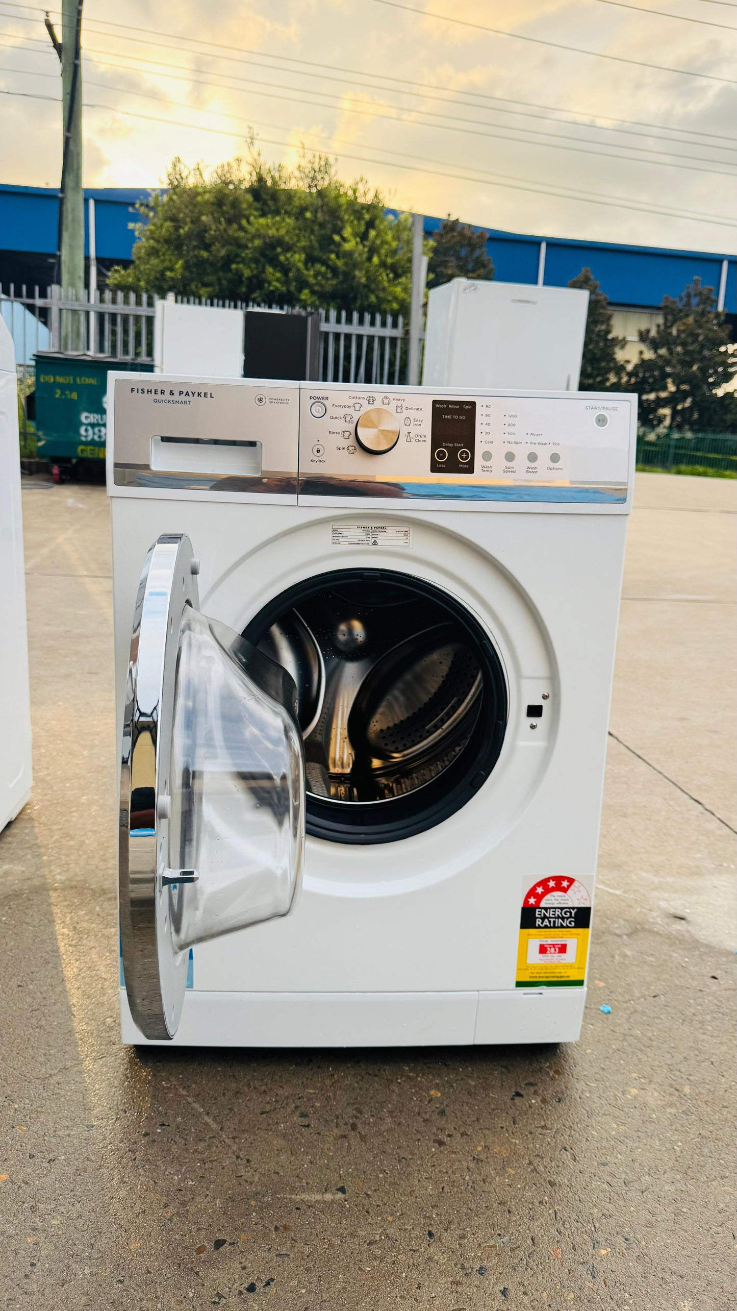 FISHER AND PAYKEL 7.5KGS FRONT LOADER WASHING MACHINE