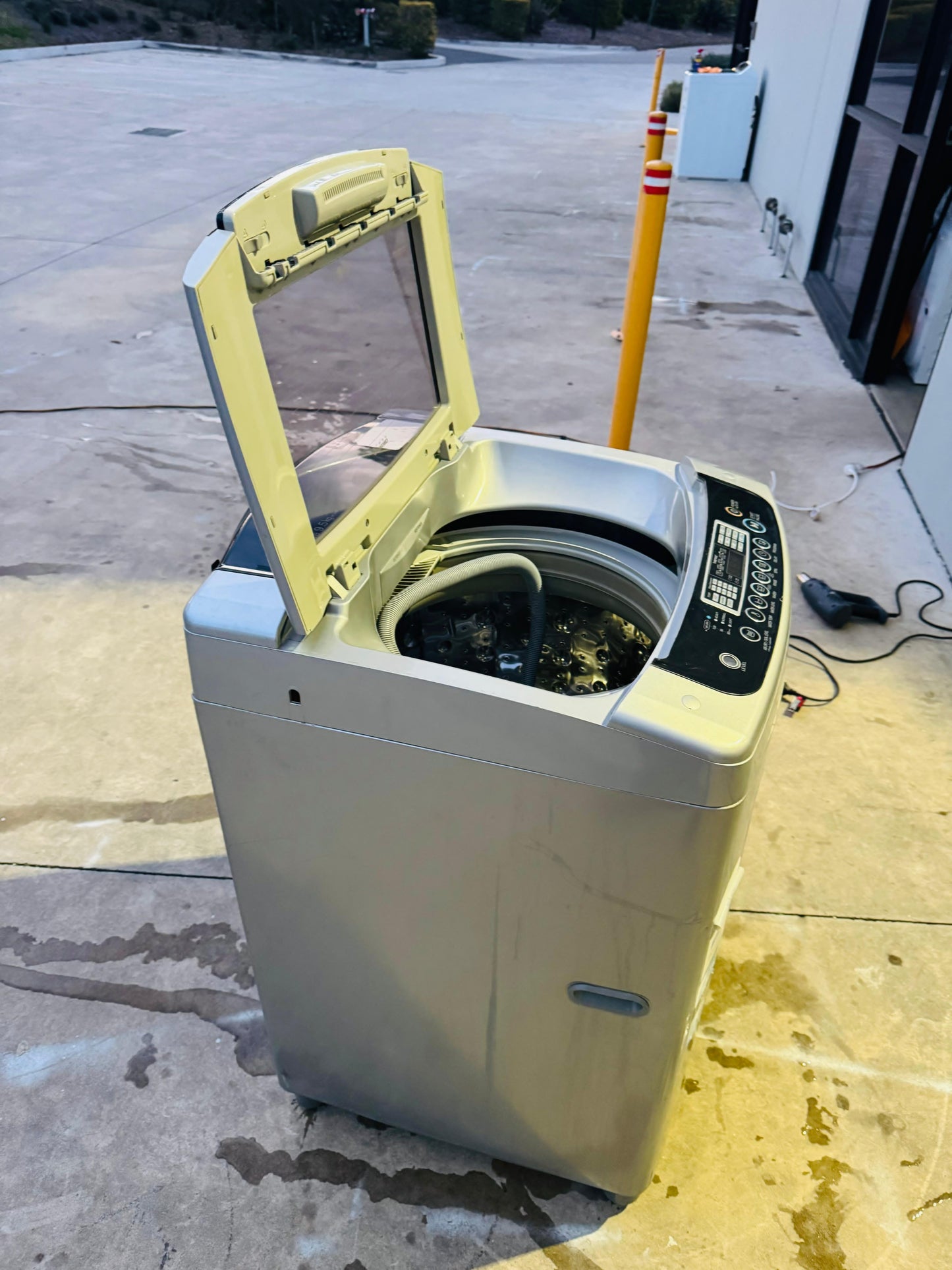 LG 9.5KGS TOP LOADER WASHING MACHINE