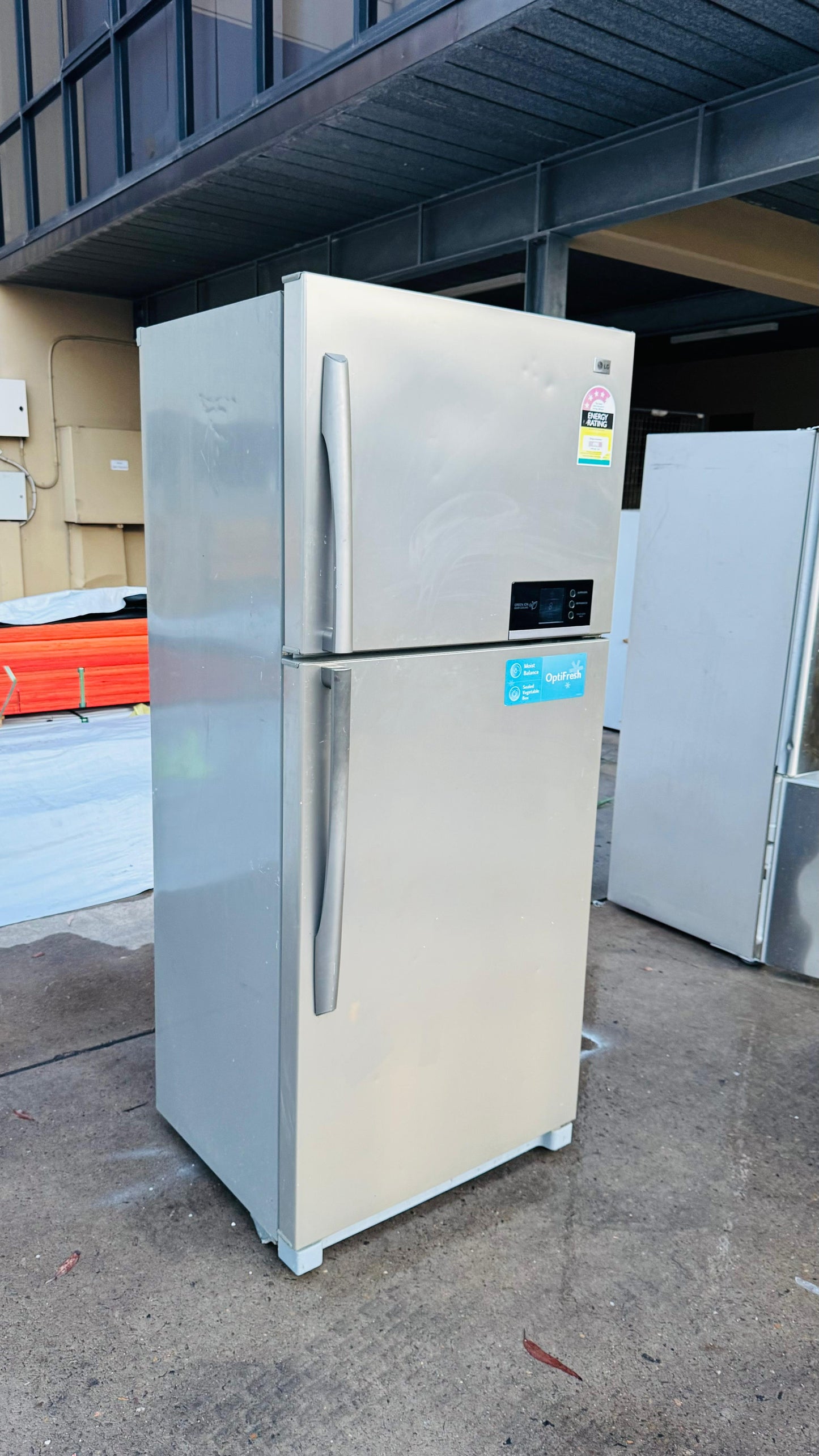 LG 466 LITRES FRIDGE FREEZER