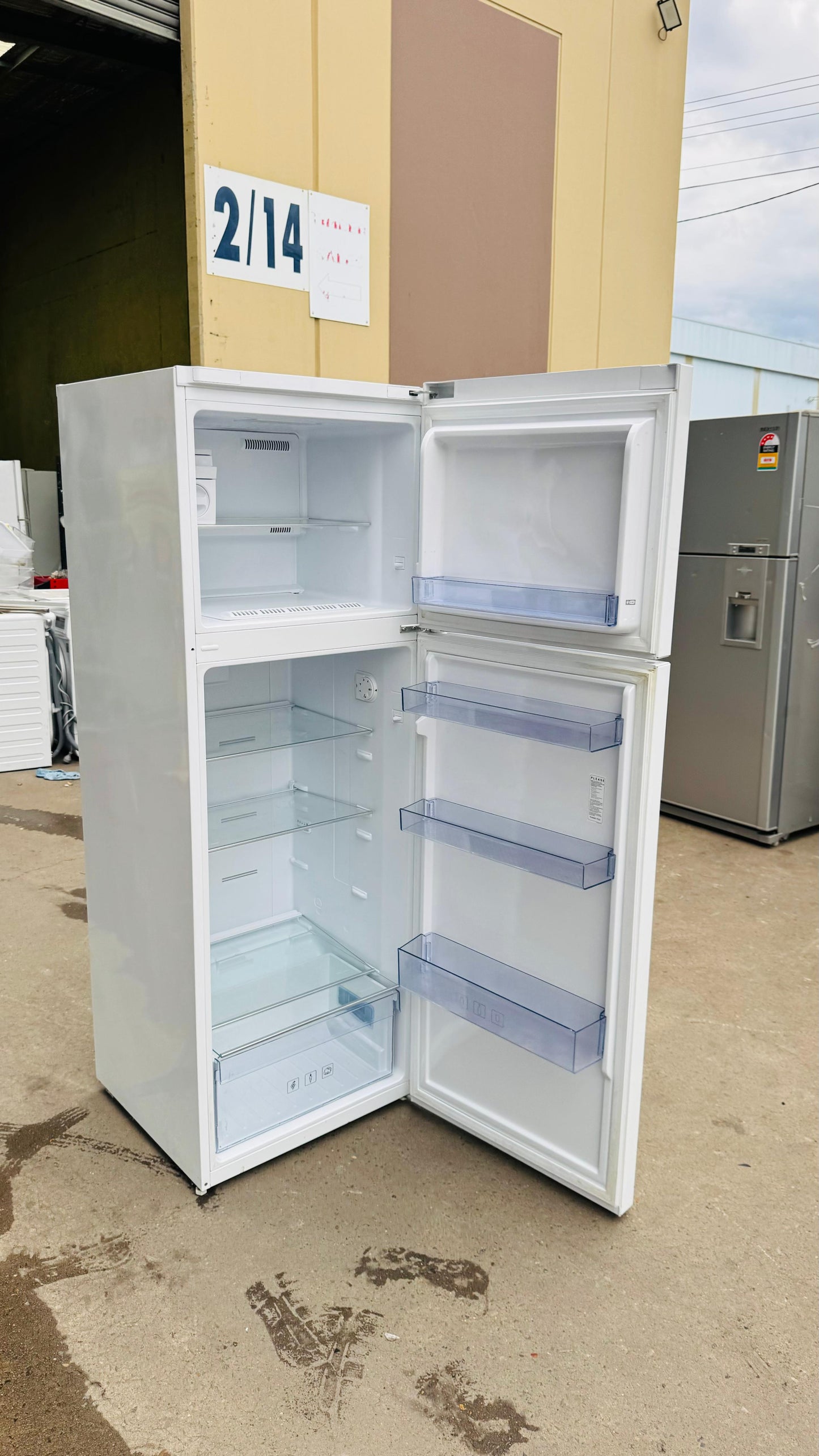 BEKO 347 LITRES FRIDGE FREEZER