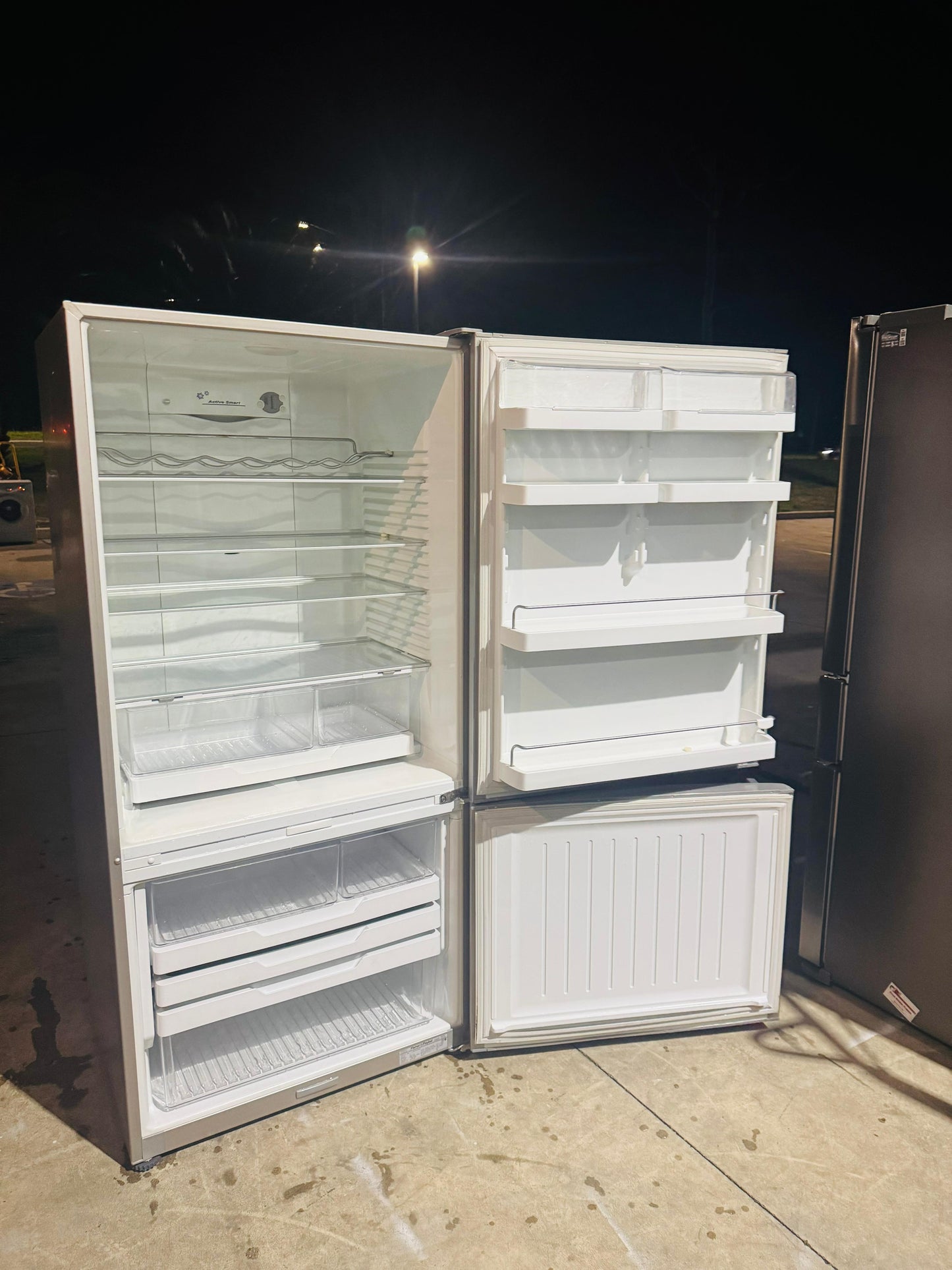 FISHER AND PAYKEL 519 LITRES FRIDGE FREEZER