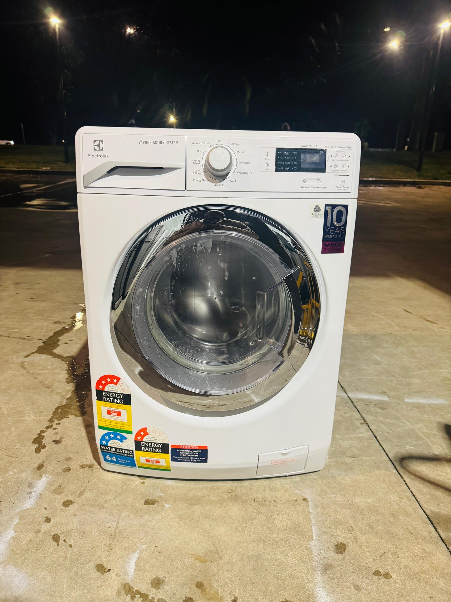 ELECTROLUX 7.5 KGS FRONT LOADER  WASHING MACHINE