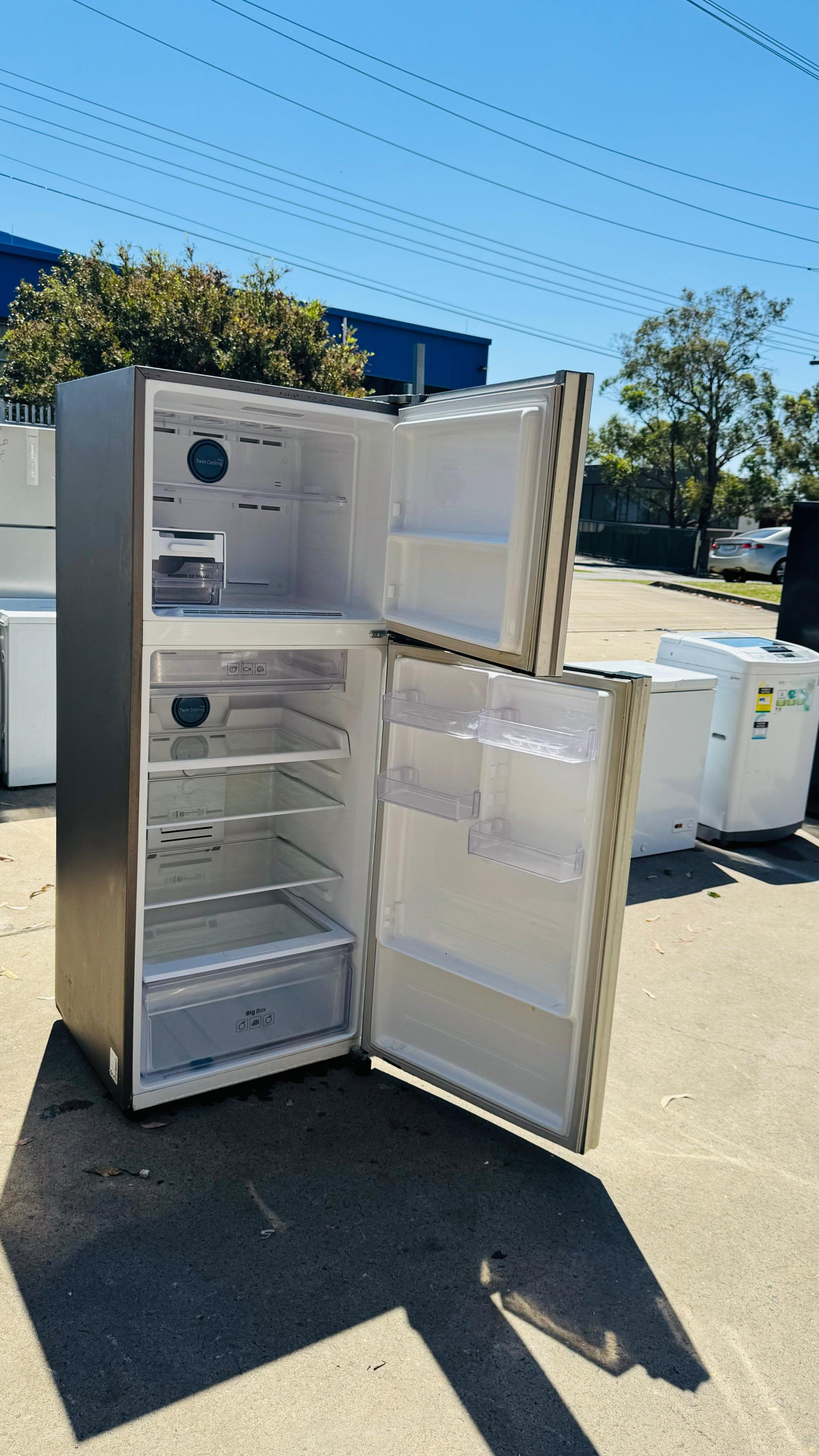 SAMSUNG 471 LITRES FRIDGE FREEZER